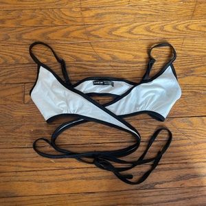 Black and white criss cross top!